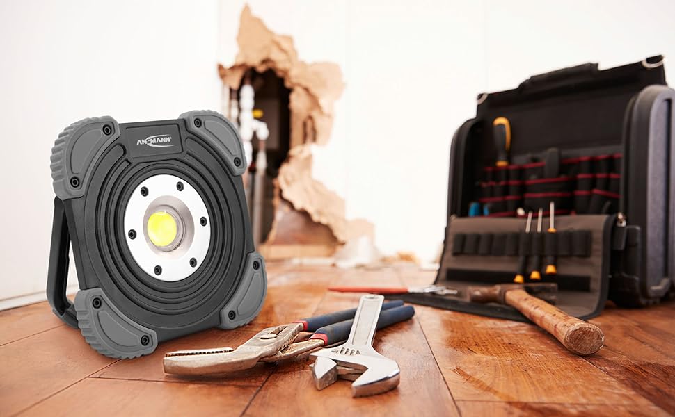 Workshop - Faretto da lavoro per officina