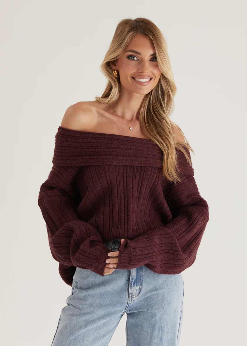 Shiloh Off Shoulder Sweater - Wine - Honorern