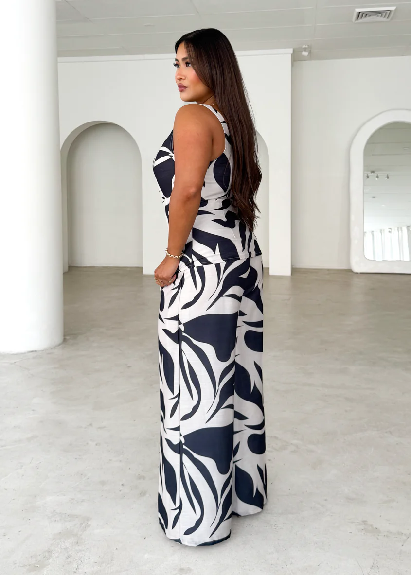 Arrow Top - Black Abstract - Honorern