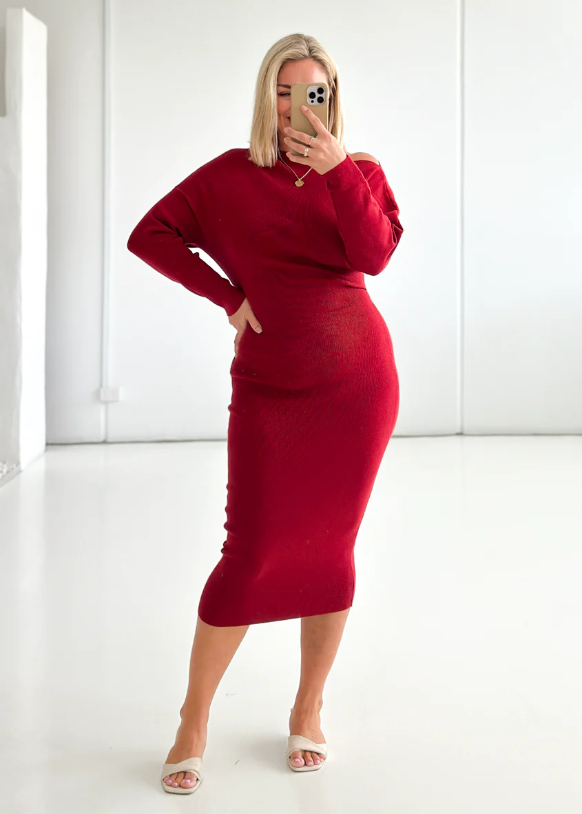 Milena Drop Shoulder Knit Midi Dress - Wine - Honorern