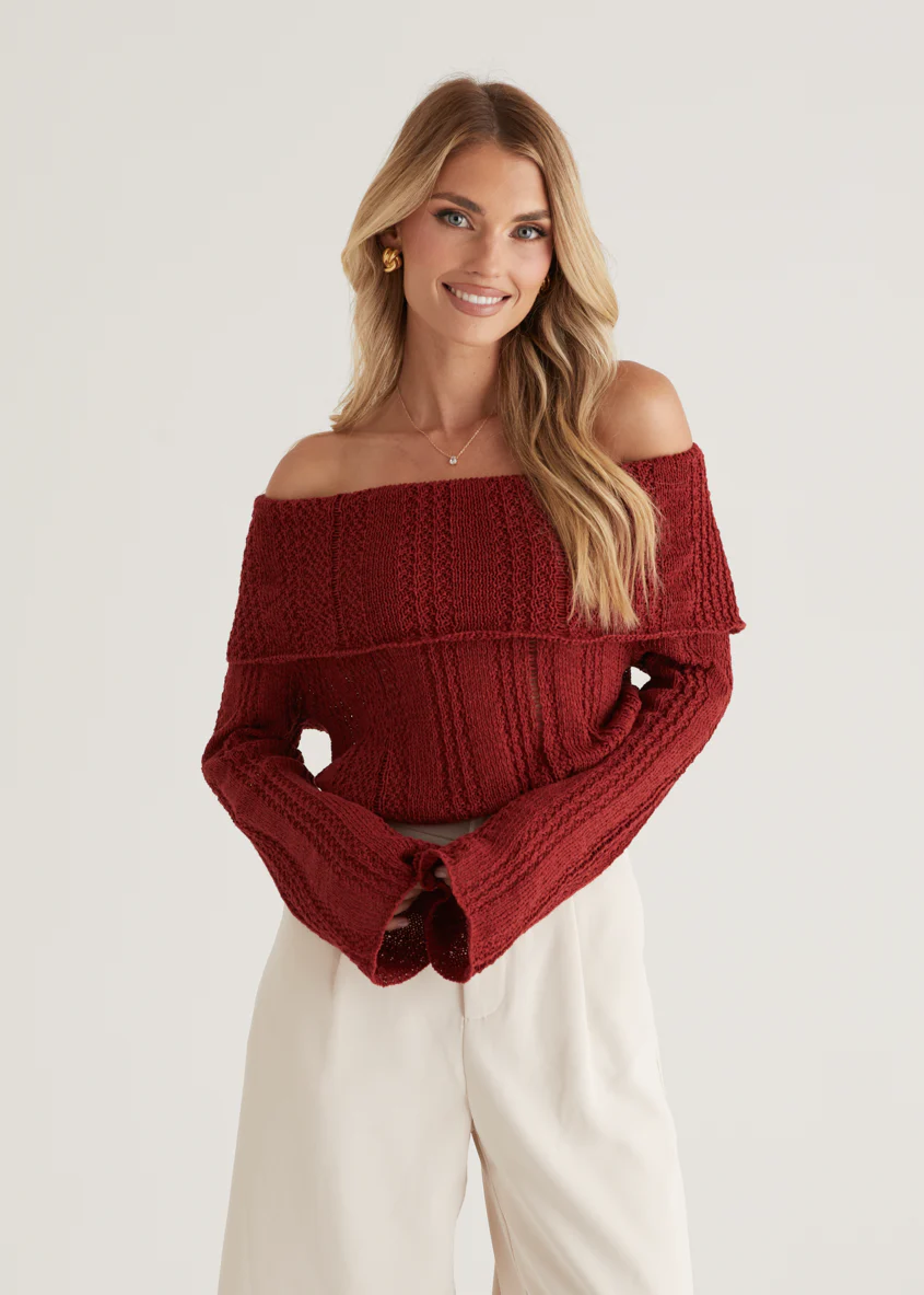 Lucy Off Shoulder Sweater - Burgundy - Honorern