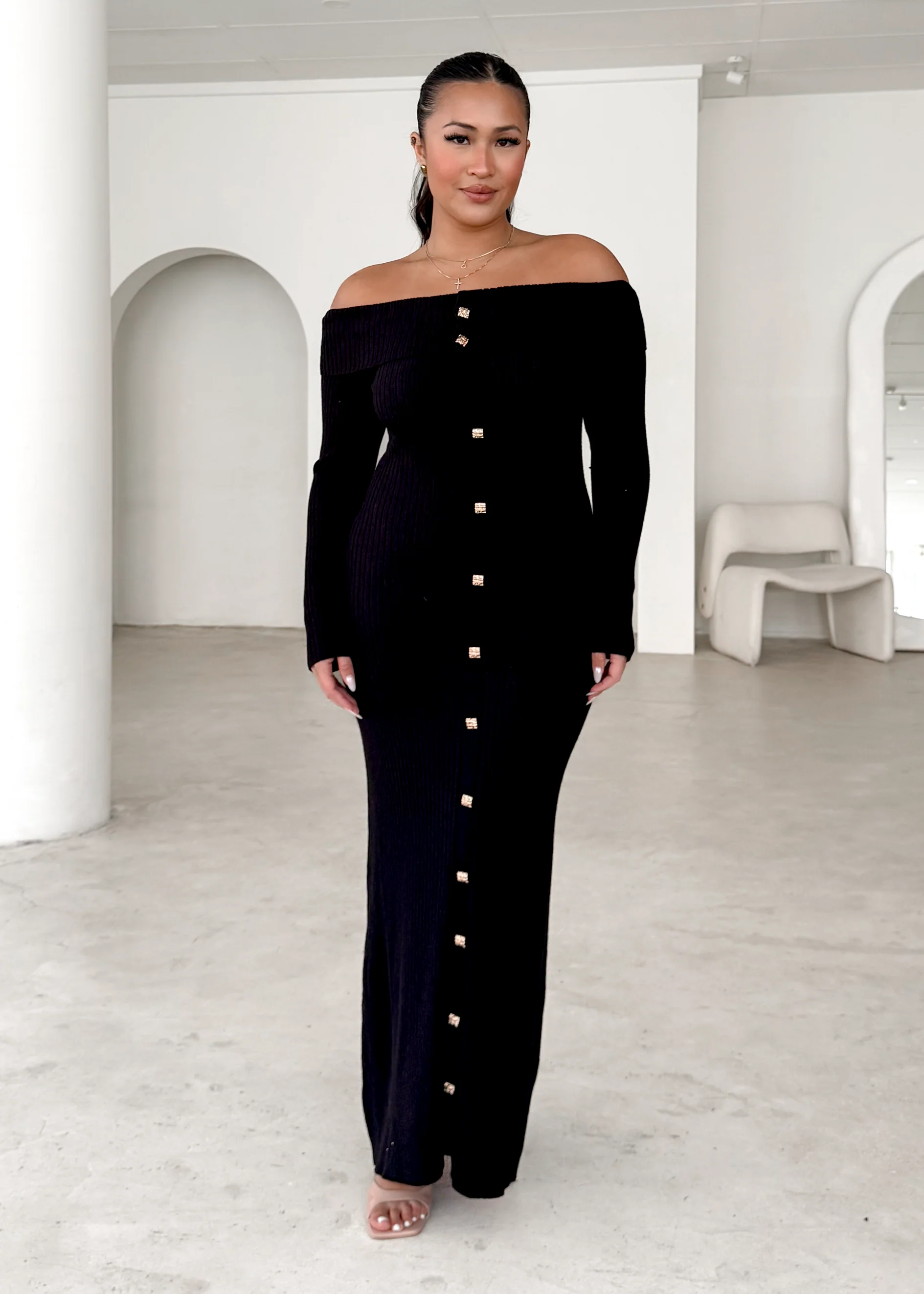 Aloe Off Shoulder Knit Maxi Dress - Black - Honorern