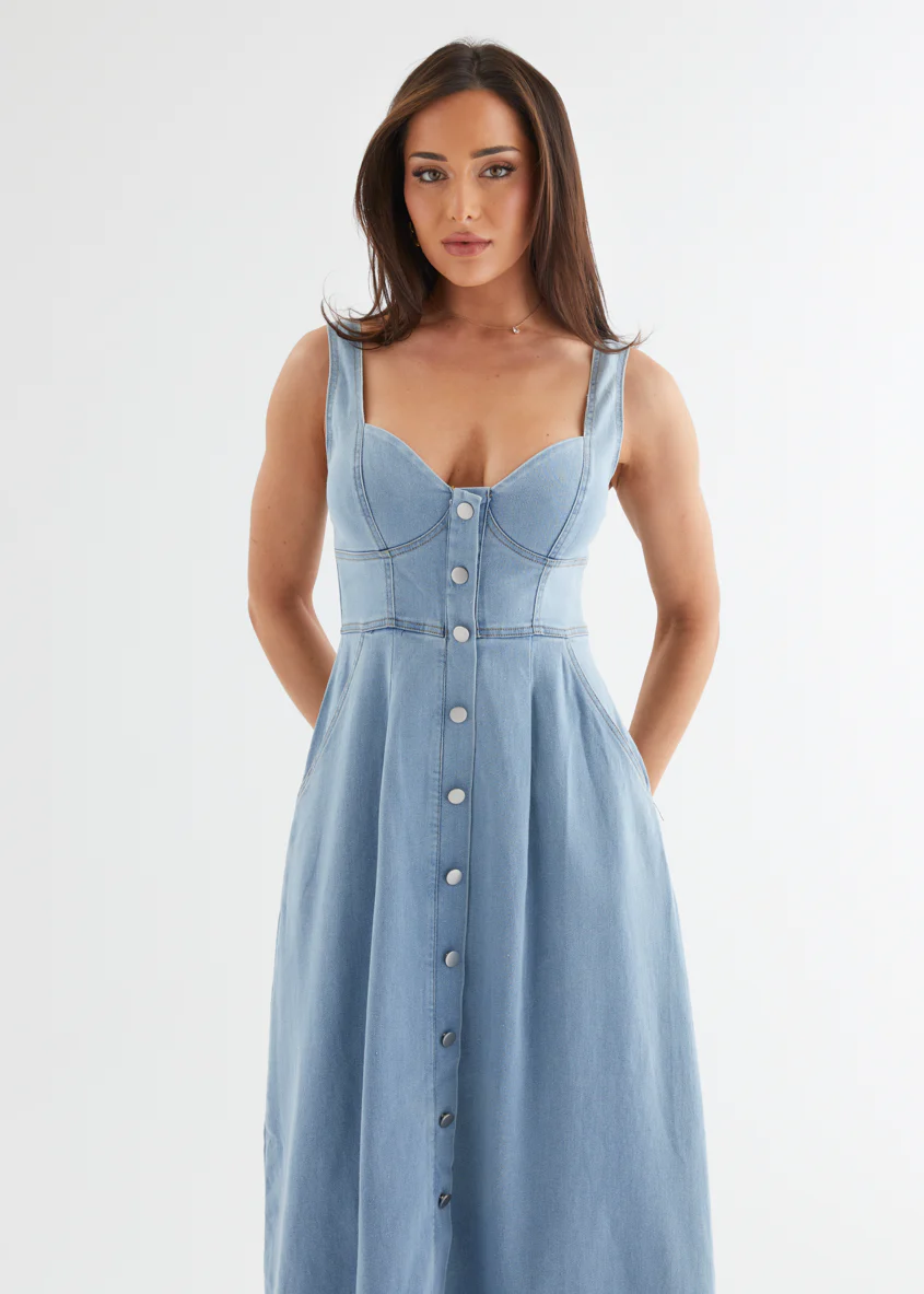 Deja Denim Midi Dress - Light Blue - Honorern